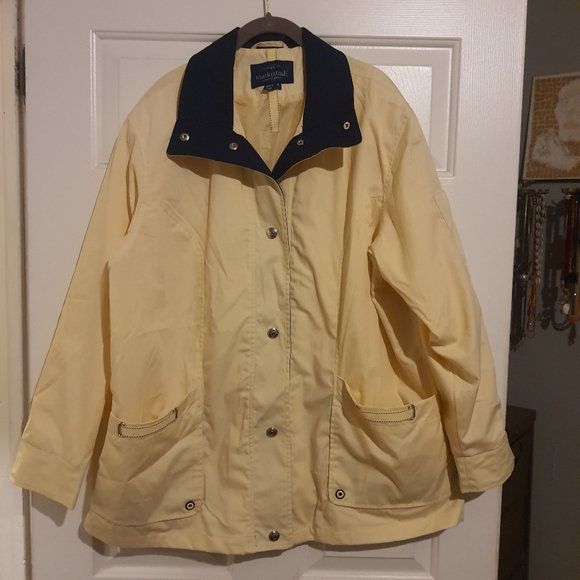 Womens Mackintosh New England Lt. Yellow/Dk. Blue Full Snap Up Rain Coat Size XL - Picture 1 of 5